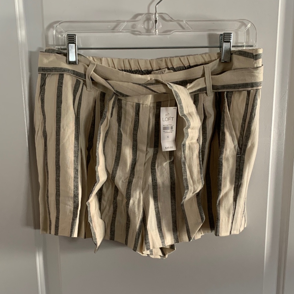 NWT LOFT Women's Tan and Black Striped Linen Shorts